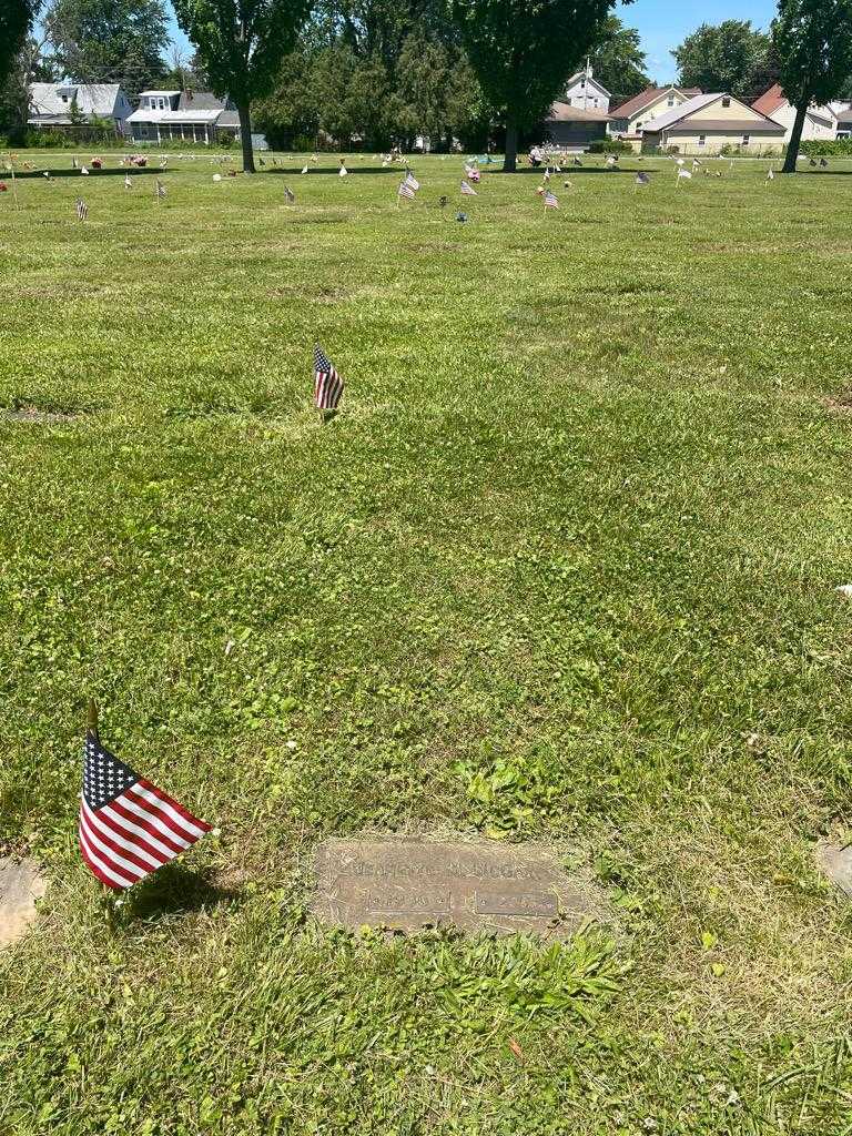 Jeanette M. McGarvey's grave. Photo 2