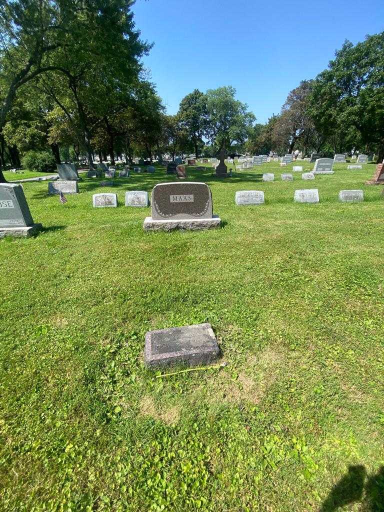 Jacob T. Maas's grave. Photo 1