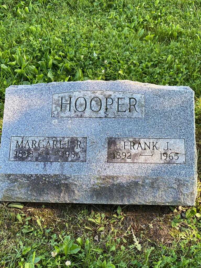 Frank J. Hooper's grave. Photo 3