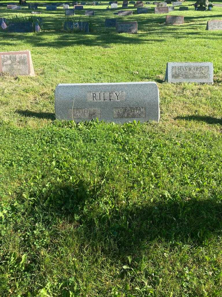 Elizabeth Riley's grave. Photo 2