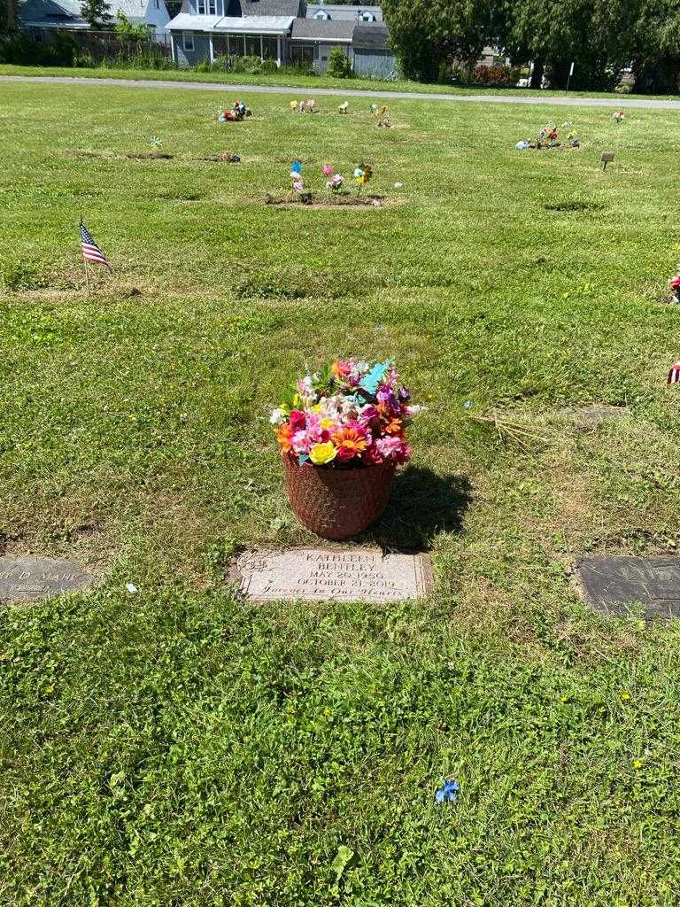 Kathllen Bentley's grave. Photo 2
