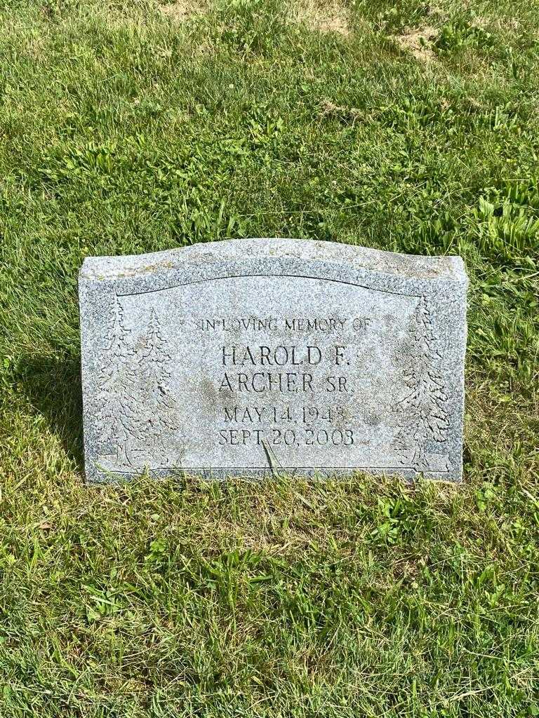 Harold F. Archer Senior's grave. Photo 3