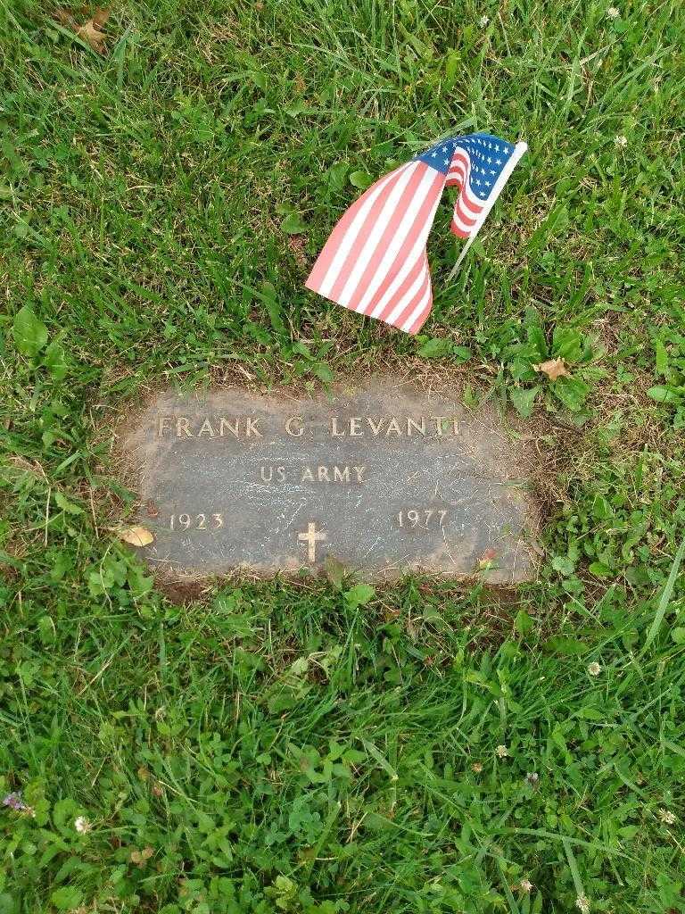 Frank G. Levanti's grave. Photo 4