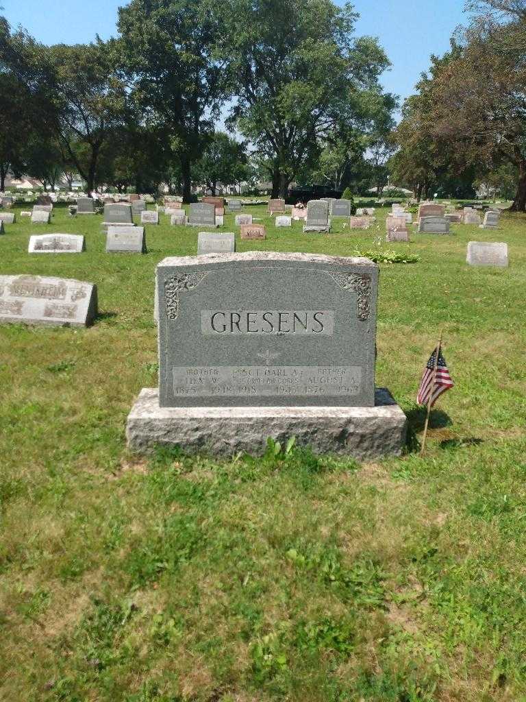Ida W. Gresens's grave. Photo 1