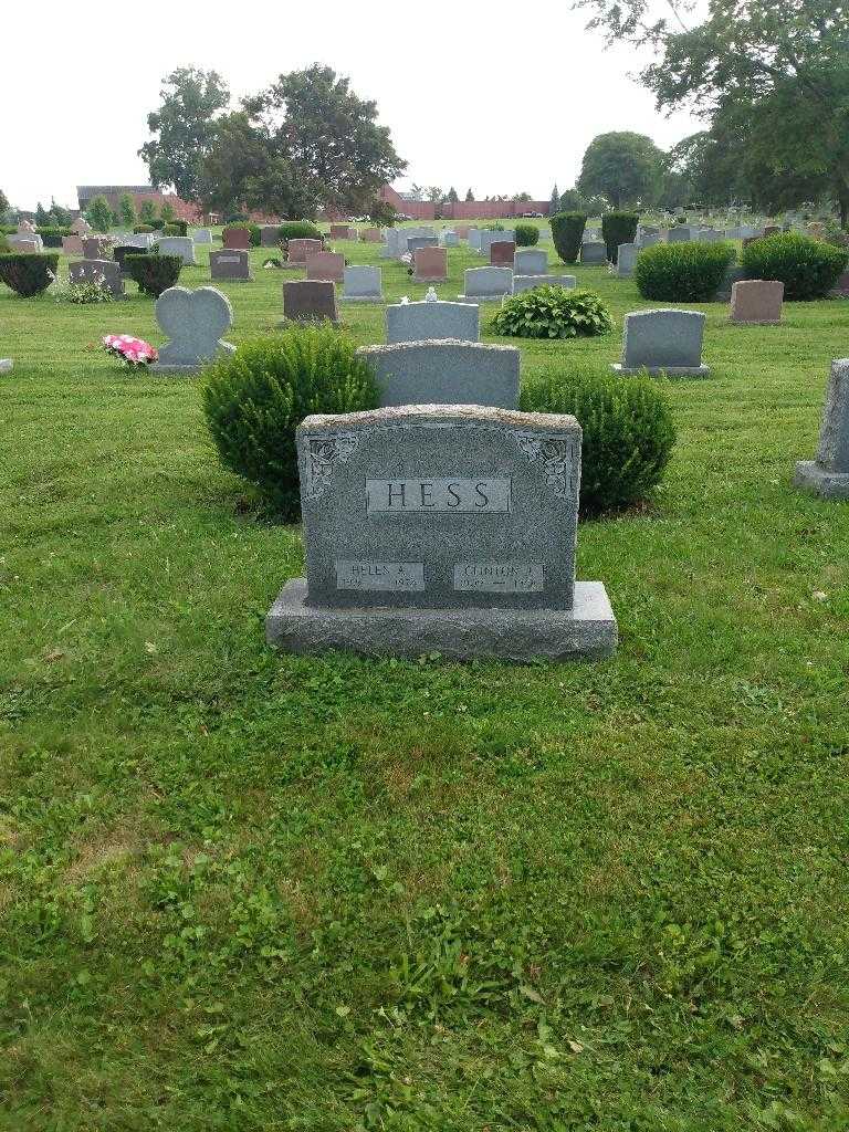 Helen A. Hess's grave. Photo 1