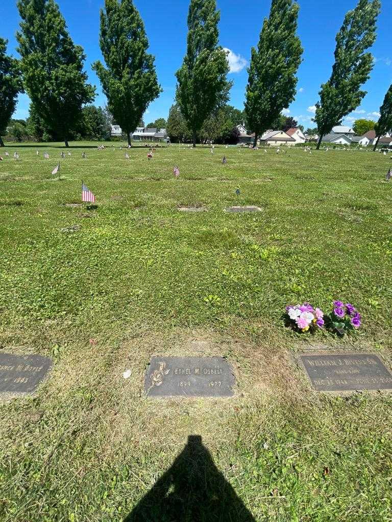 Ethel M. Osbelt's grave. Photo 1