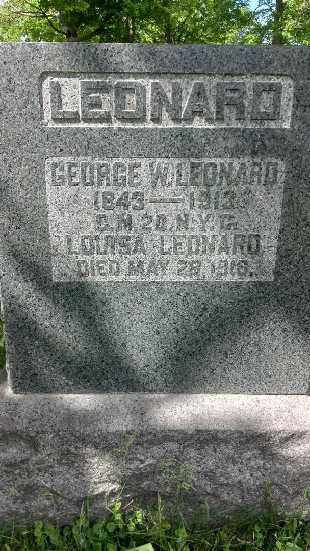 George W. Leonard's grave. Photo 4