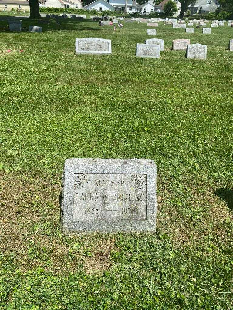 Laura W. Dreiling's grave. Photo 2