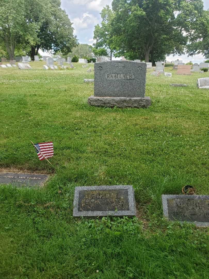 George E. Raaflaub's grave. Photo 7