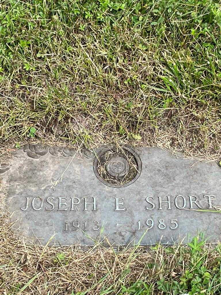 Joseph E. Short's grave. Photo 3