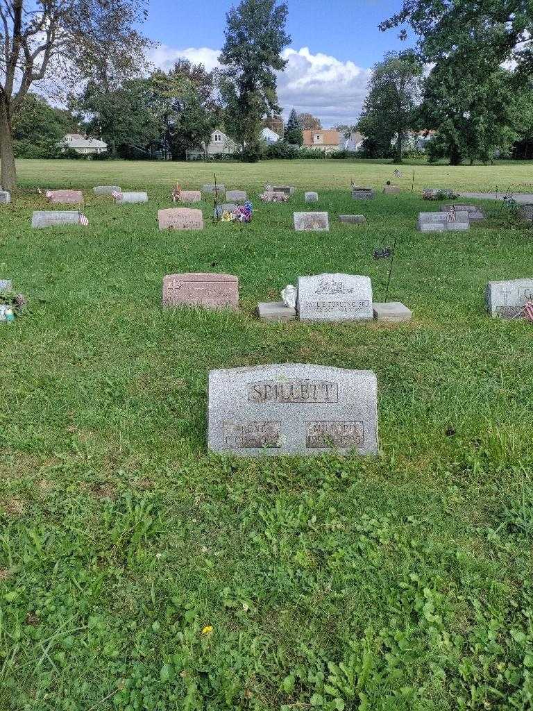 Milford Spillett's grave. Photo 3