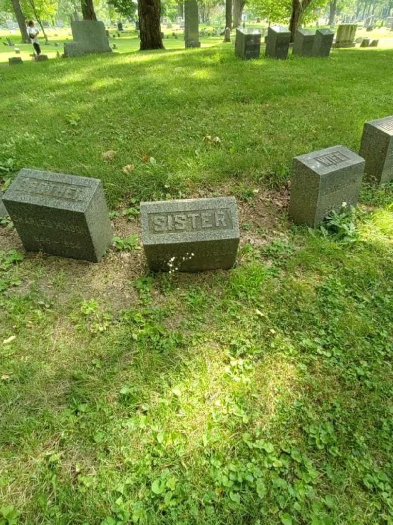 Bessie Hixson's grave. Photo 3