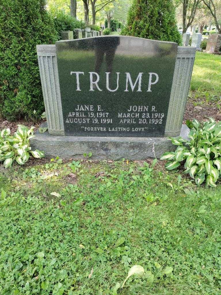 Jane E. Trump's grave. Photo 2