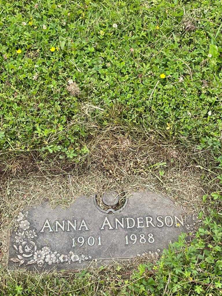 Anna Anderson's grave. Photo 3
