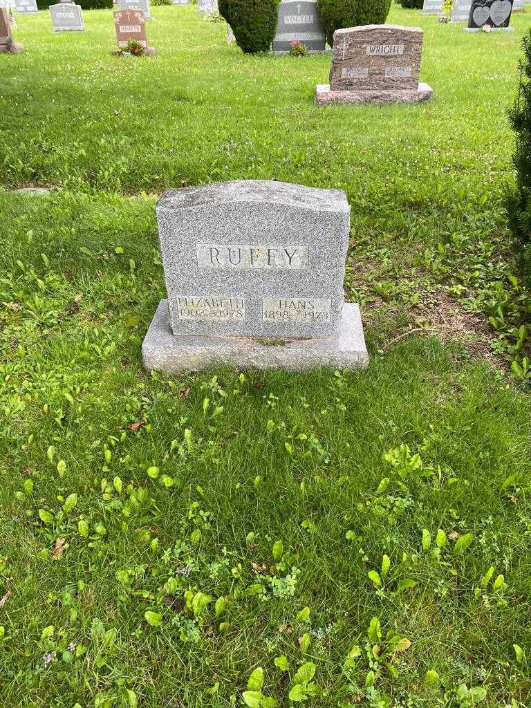 Hans Ruffy's grave. Photo 2
