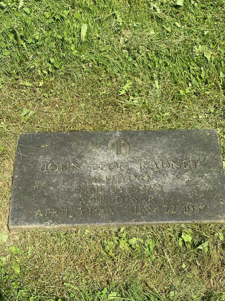 John Leon Radney's grave. Photo 3