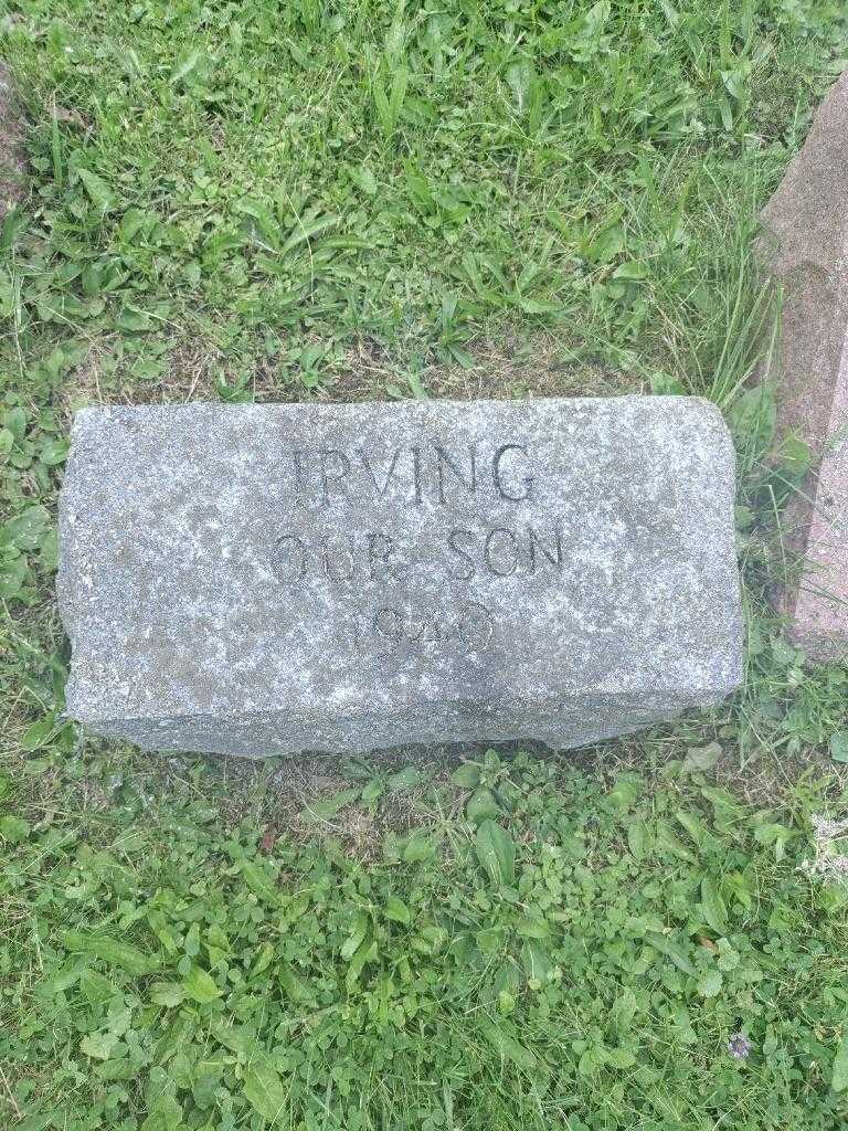 Irving Yalden's grave. Photo 2