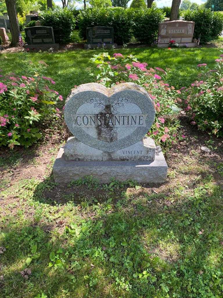 Vincent J. Constantine's grave. Photo 2