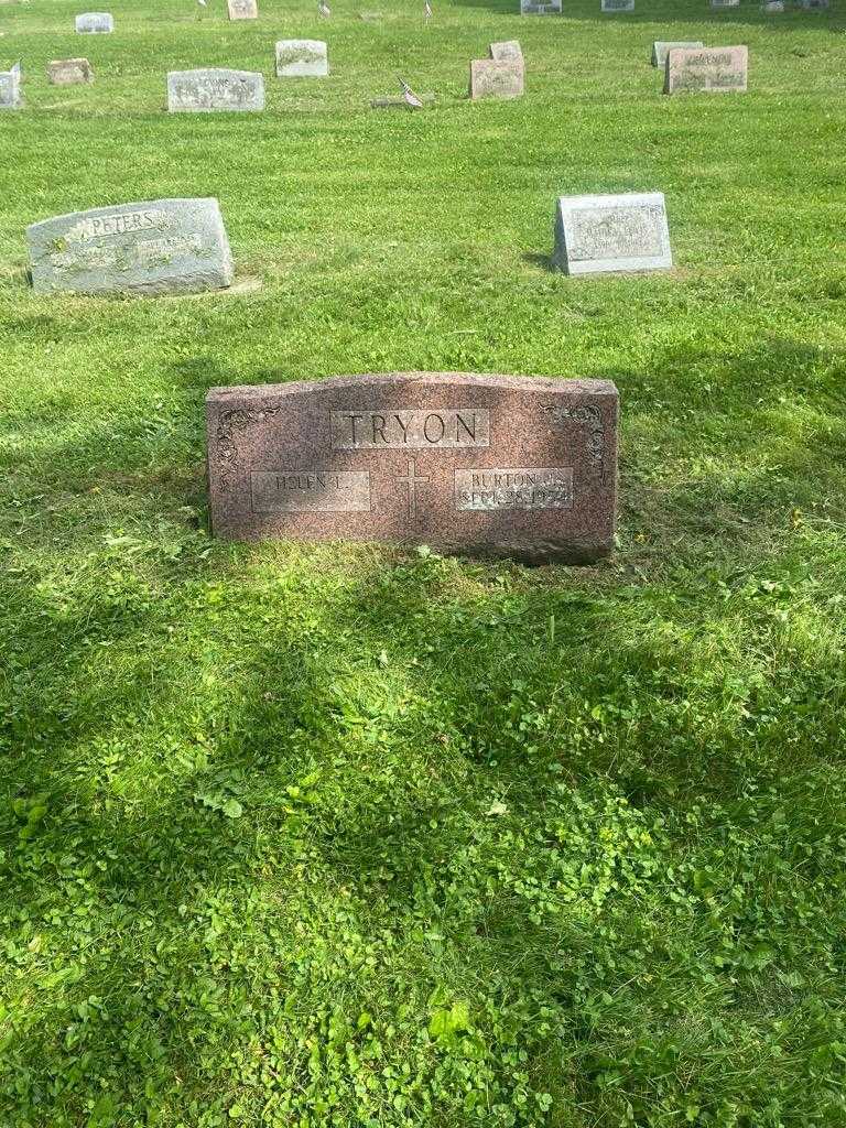 John B. Tryon's grave. Photo 2