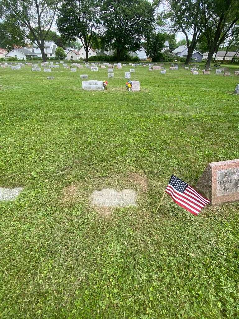 Claude D. Chubb's grave. Photo 1