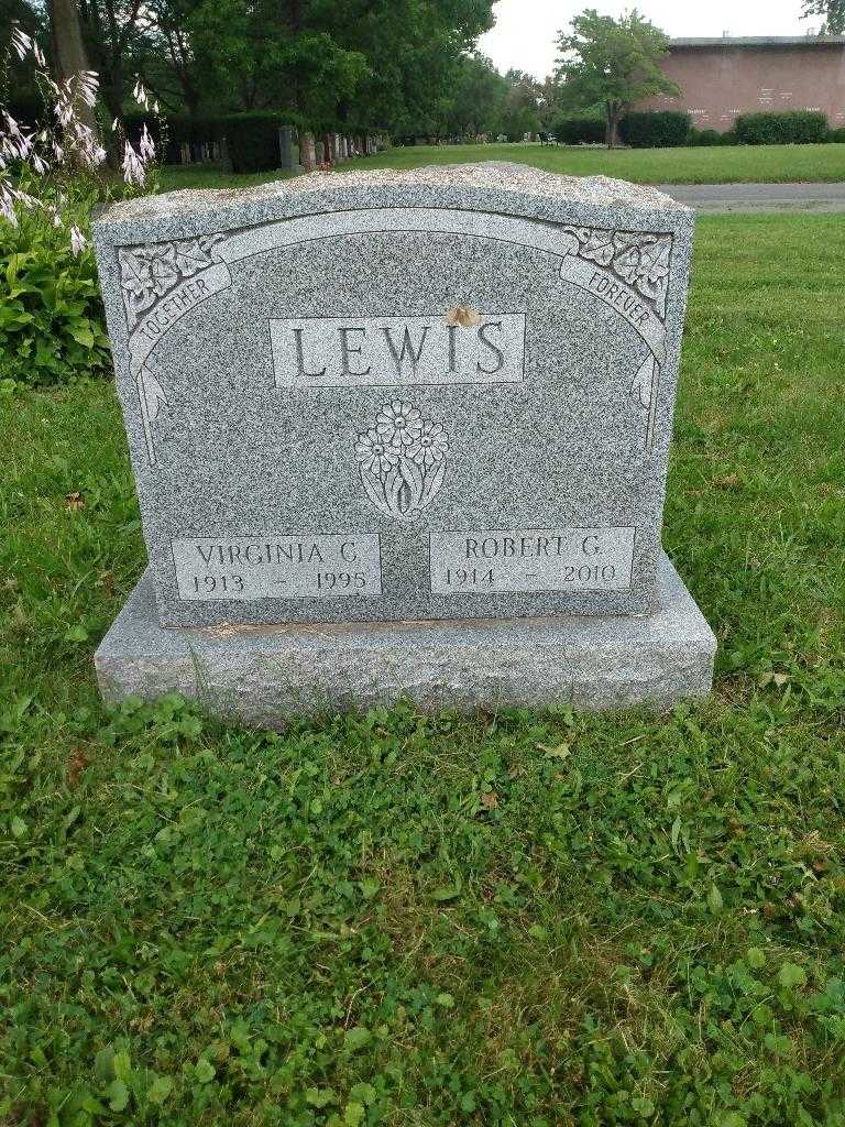 Robert G. Lewis's grave. Photo 2