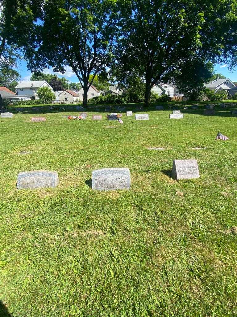 William H. Schwald's grave. Photo 1