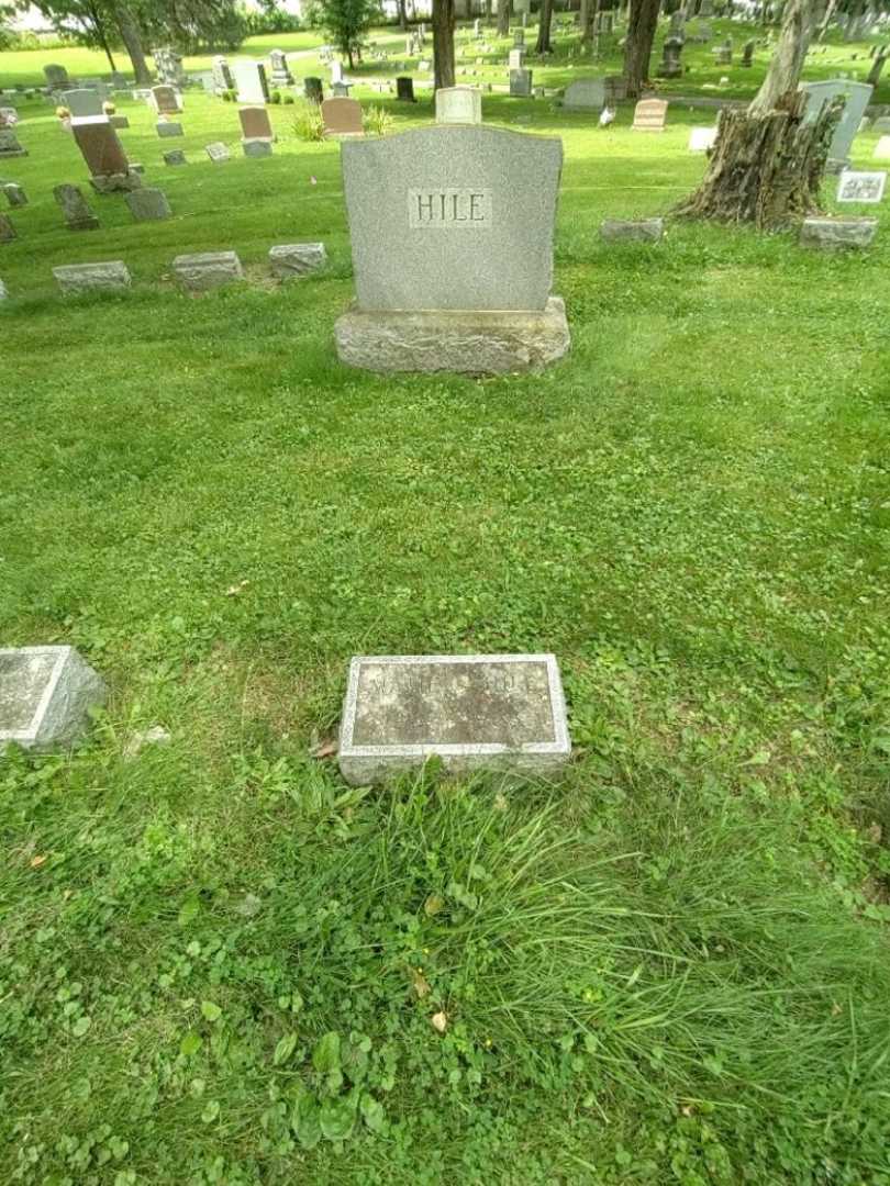 Matie G. Hile's grave. Photo 3