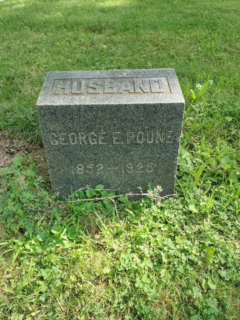 George E. Poune's grave. Photo 2