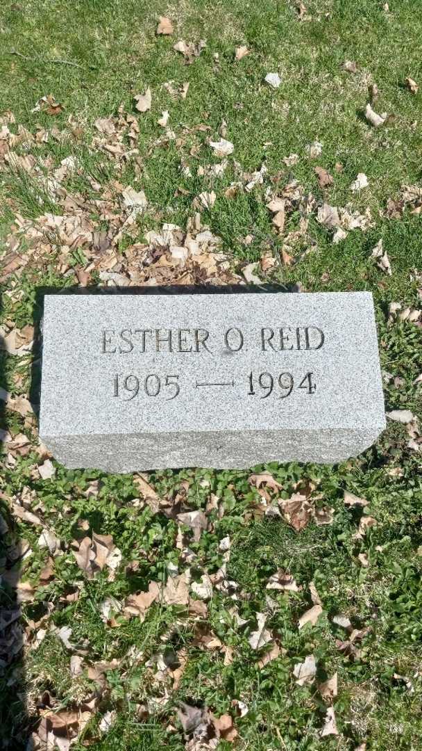 Esther O. Reid's grave. Photo 3