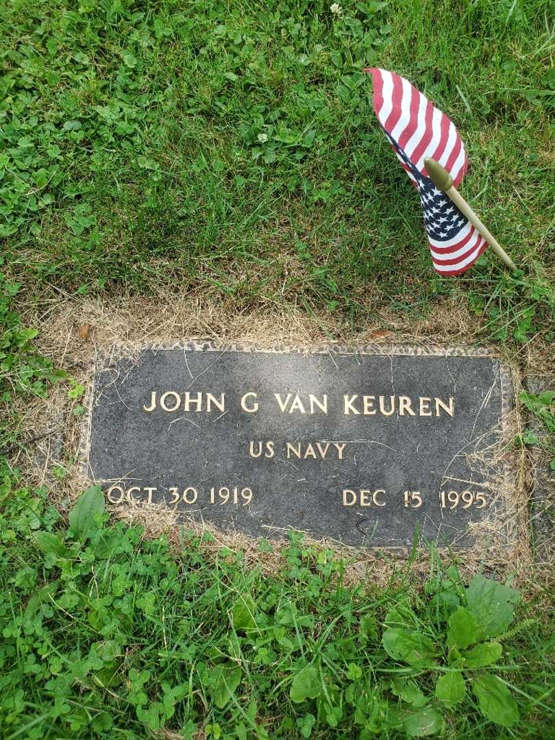 John G. Van Keuren US Navy's grave. Photo 9