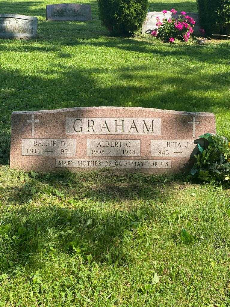 Bessie D. Graham's grave. Photo 3