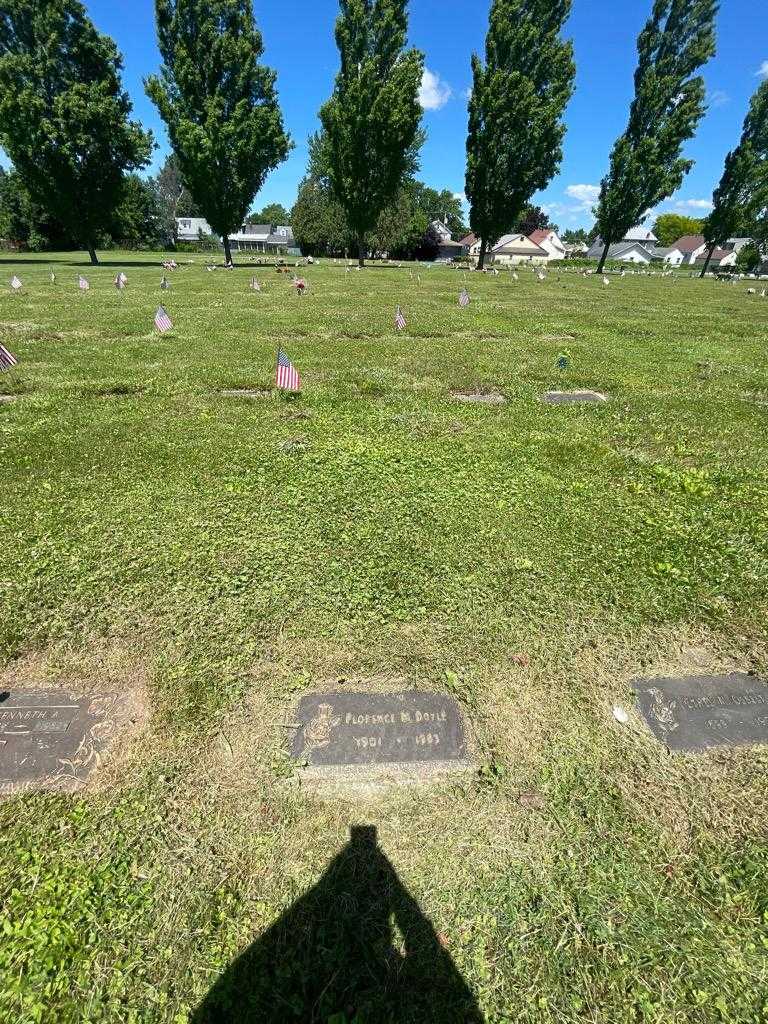 Florence M. Doyle's grave. Photo 1