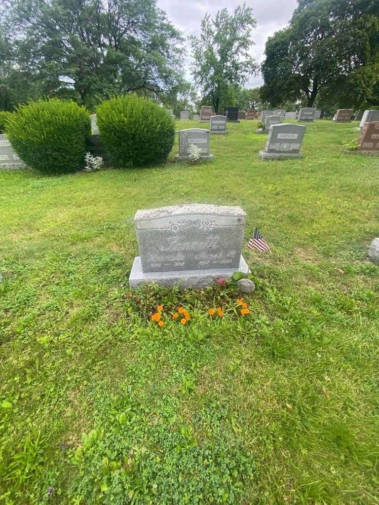 Joseph H. Fanetti's grave. Photo 1