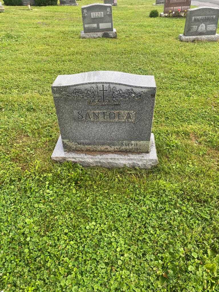 Mary Santola's grave. Photo 2