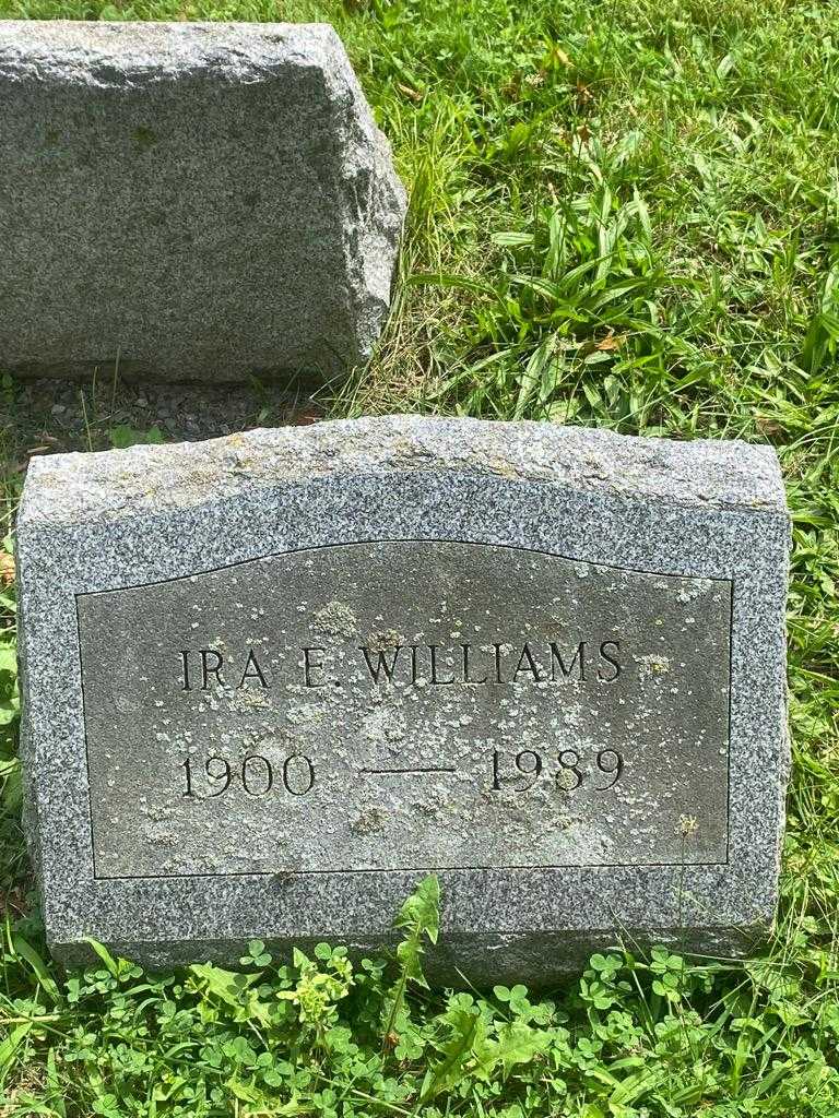 Ira E. Williams's grave. Photo 3