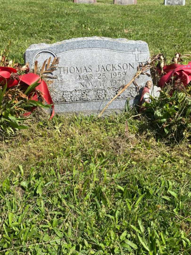 Thomas Jackson Fourth's grave. Photo 3