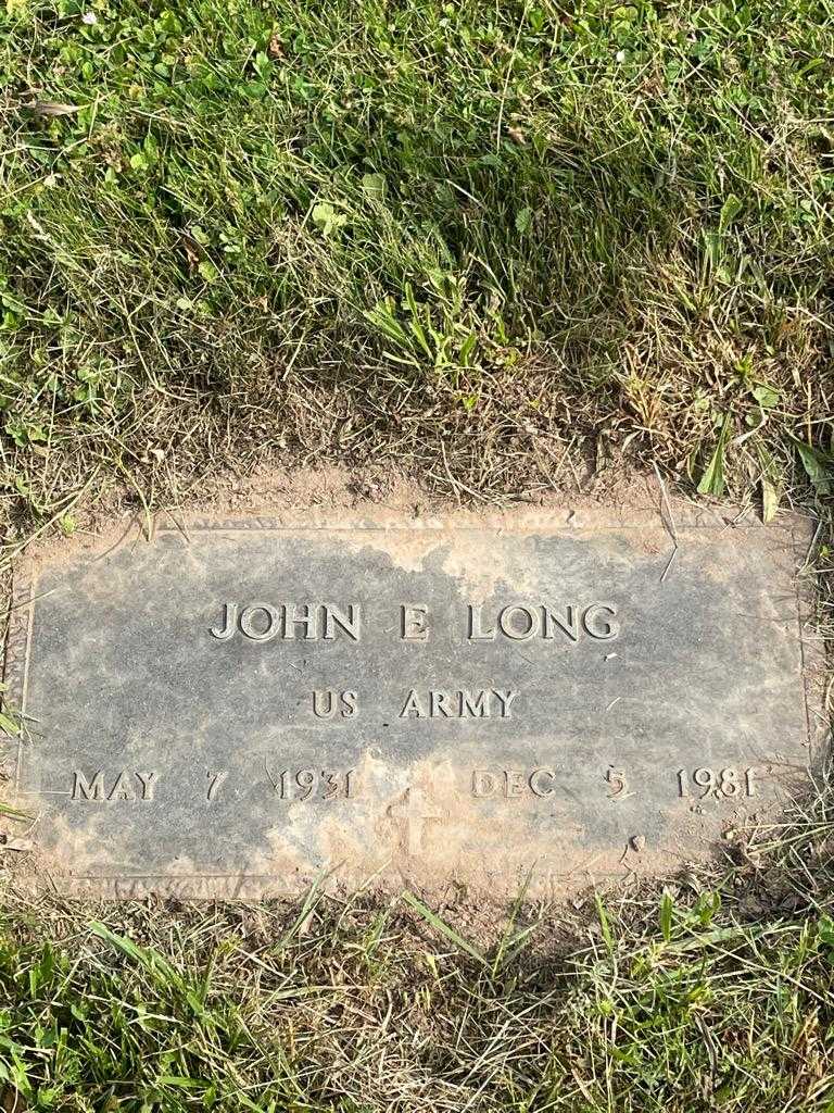 John E. Long's grave. Photo 3