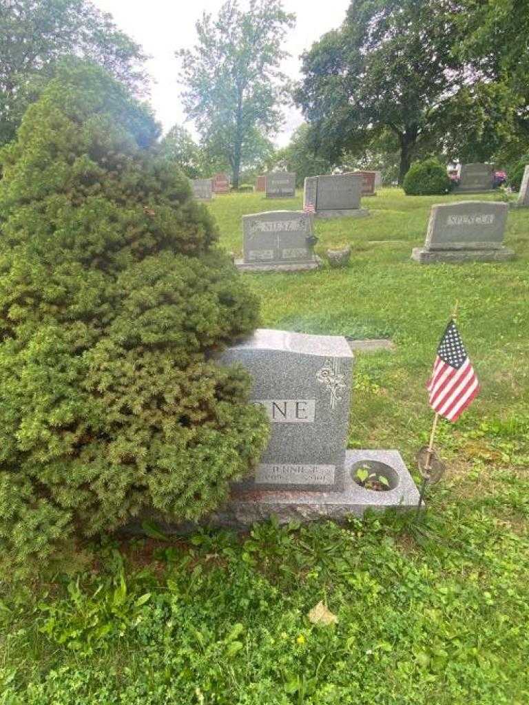 Jennie B. Cerone's grave. Photo 3