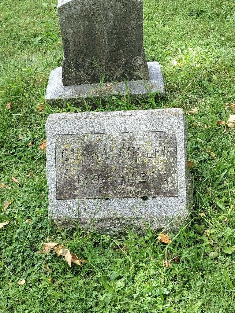 Clara Miller's grave. Photo 2