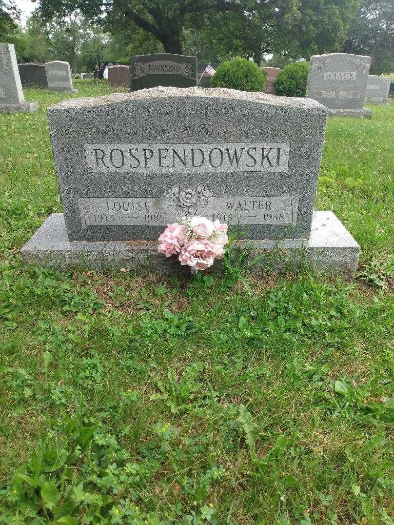 Louise Rospendowski's grave. Photo 1