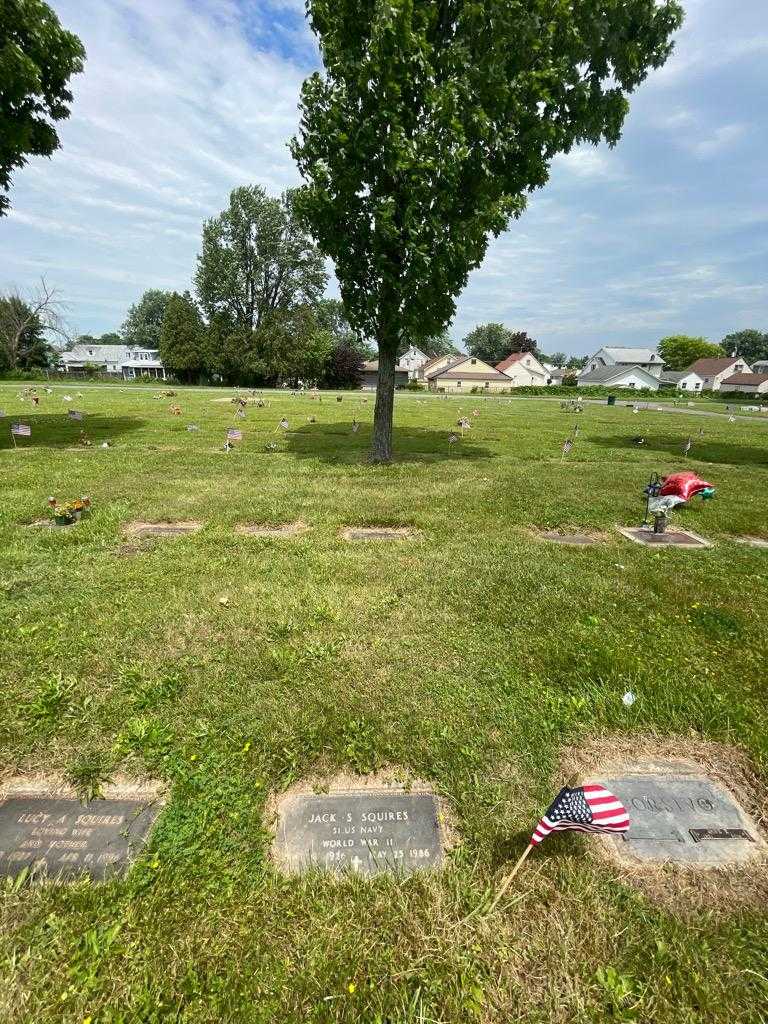 Jack S. Squires's grave. Photo 1