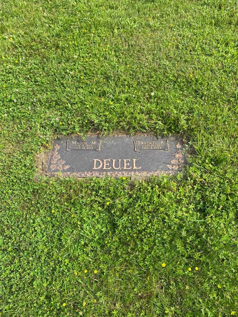 Maude M. Deuel's grave. Photo 2