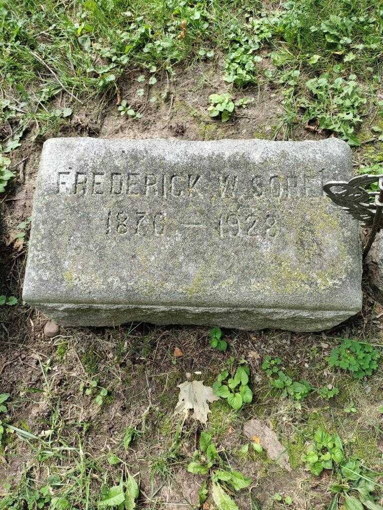 Frederick W. Soper's grave. Photo 2