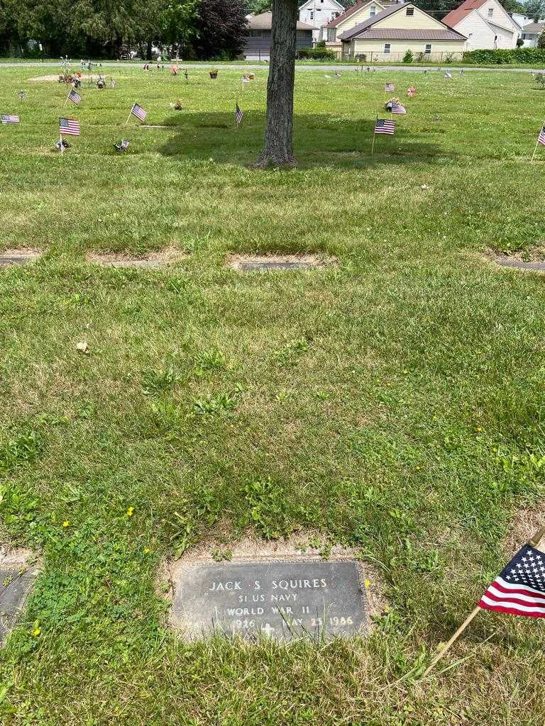 Jack S. Squires's grave. Photo 2