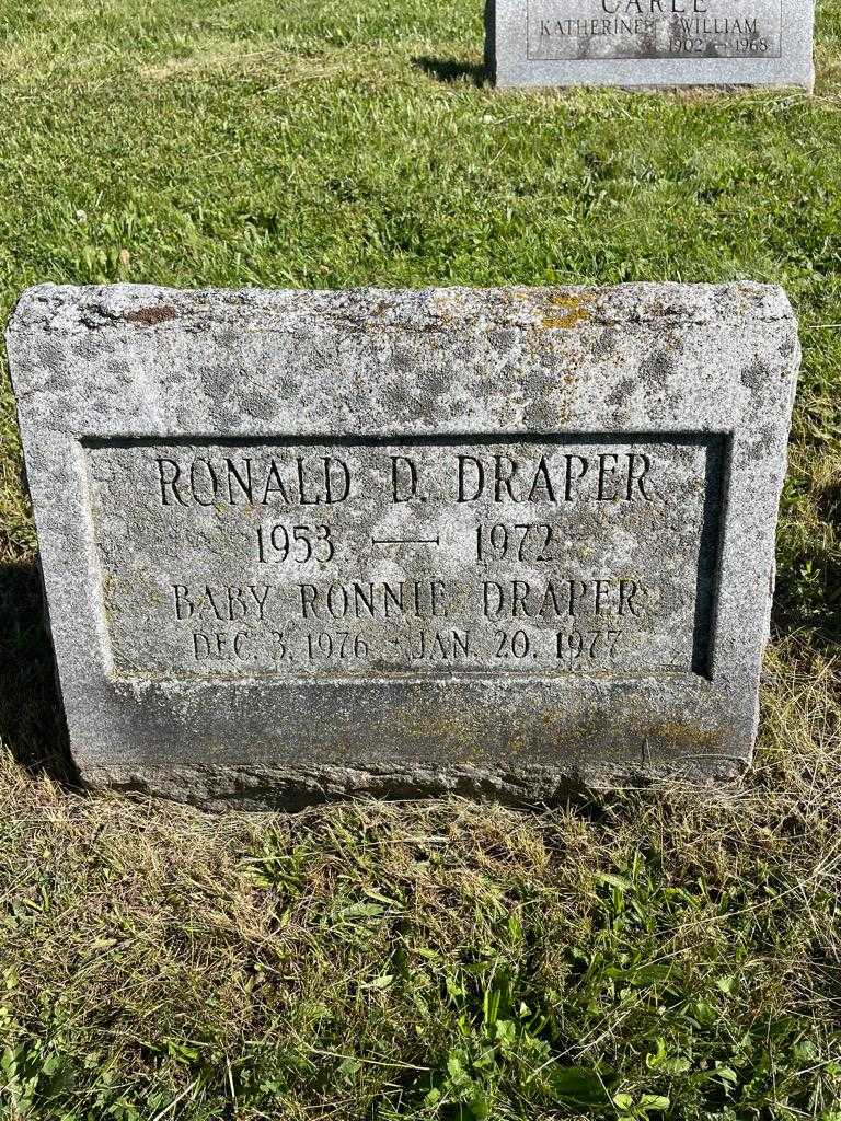 Ronald D. Draper's grave. Photo 3