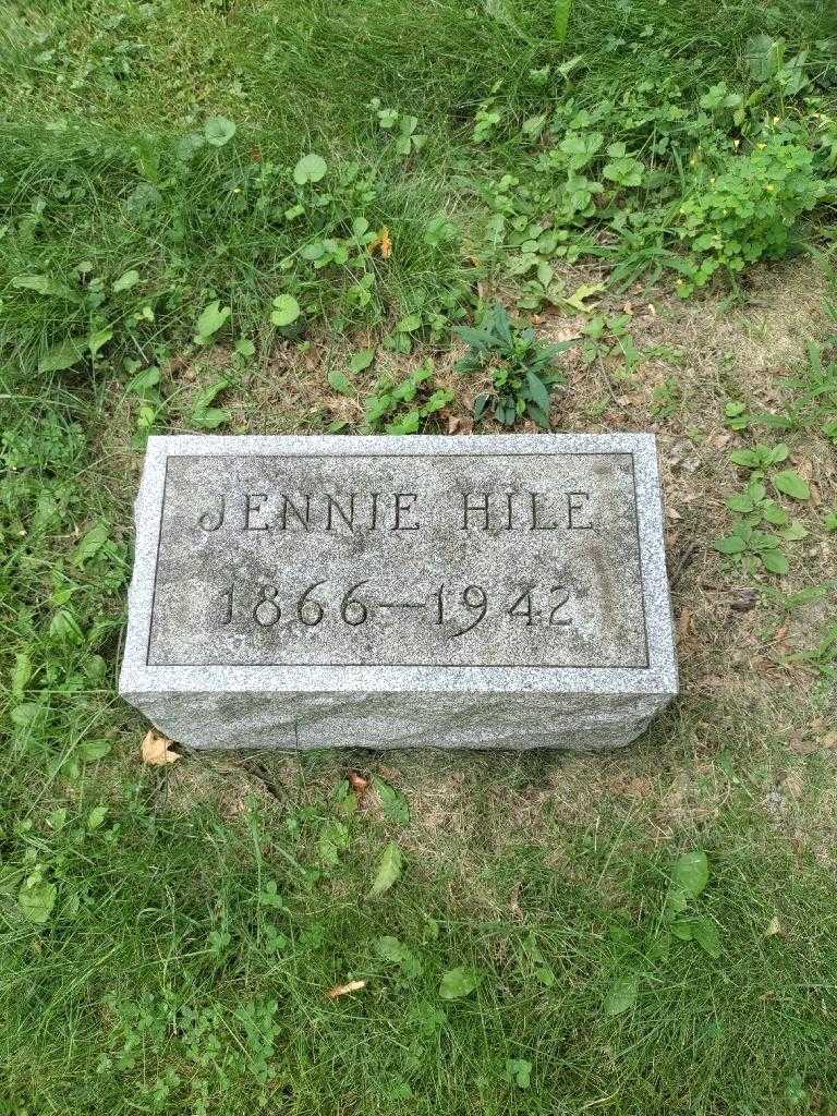 Jennie Hile's grave. Photo 2