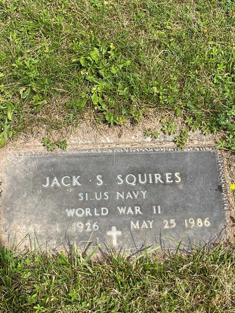 Jack S. Squires's grave. Photo 3