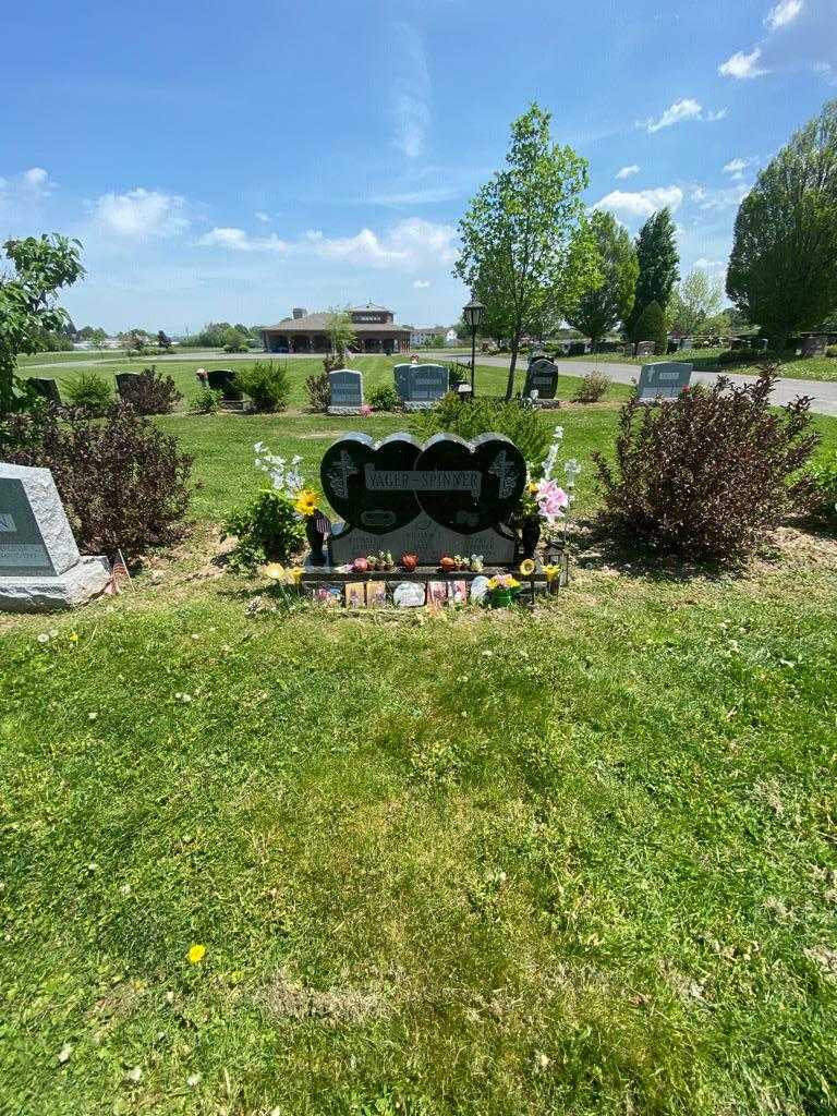 Michael Spinner's grave. Photo 1