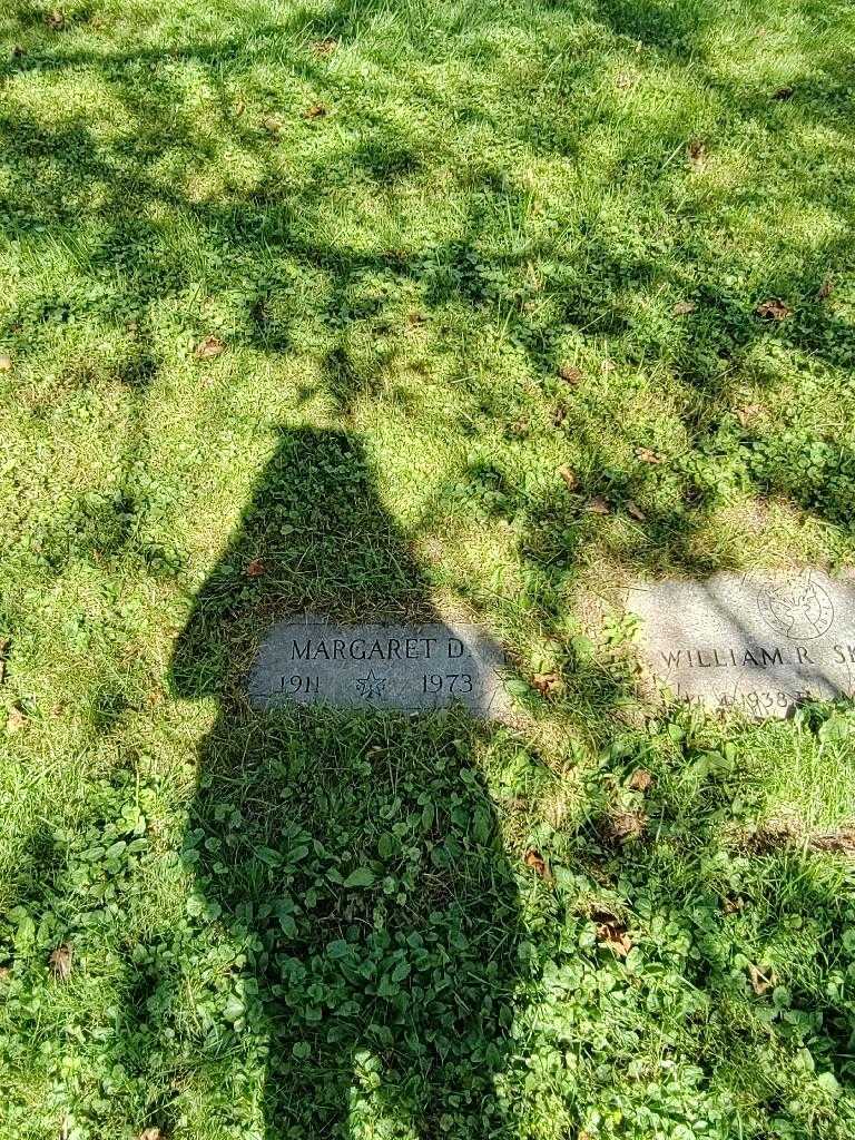 Margaret D. Skinner's grave. Photo 2