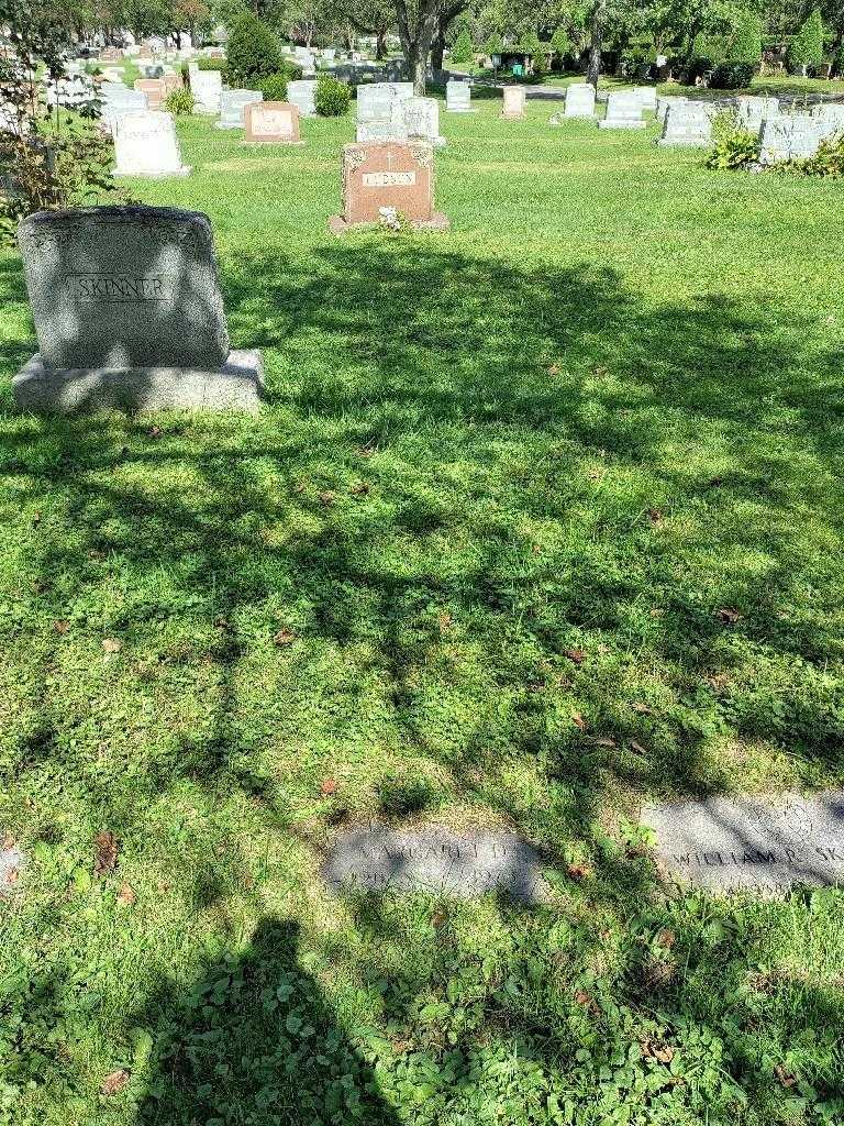 Margaret D. Skinner's grave. Photo 1